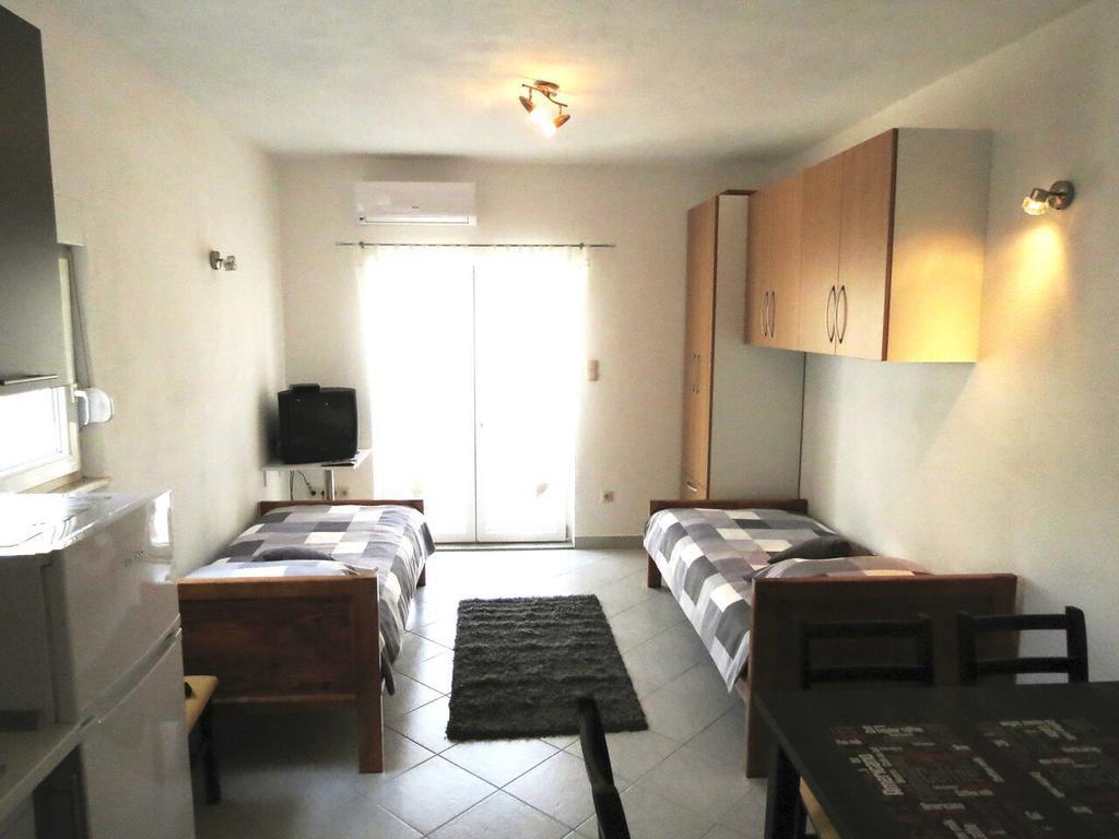 Apartments Ljubicic Podstrana Kamer foto