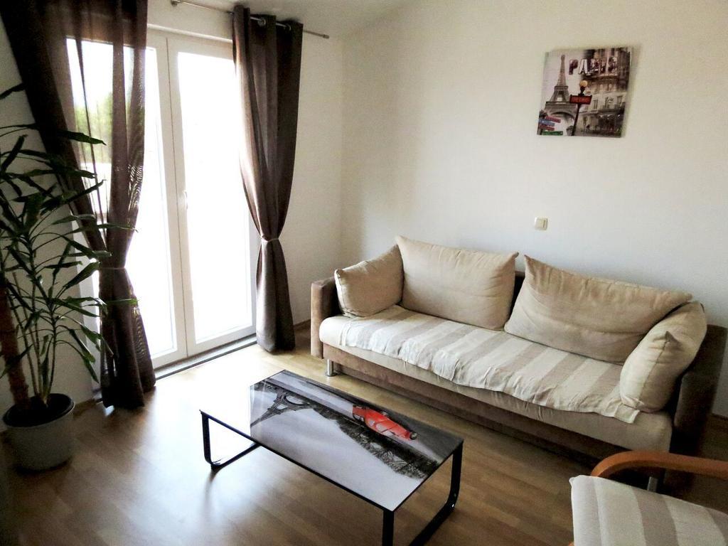 Apartments Ljubicic Podstrana Kamer foto