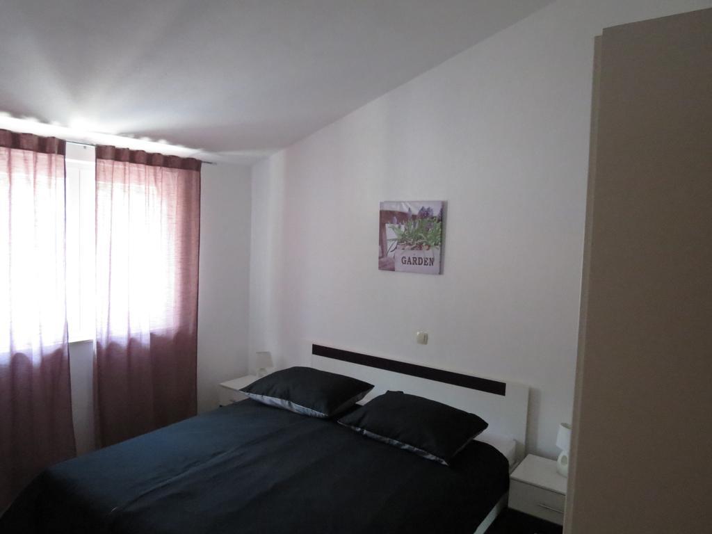 Apartments Ljubicic Podstrana Kamer foto