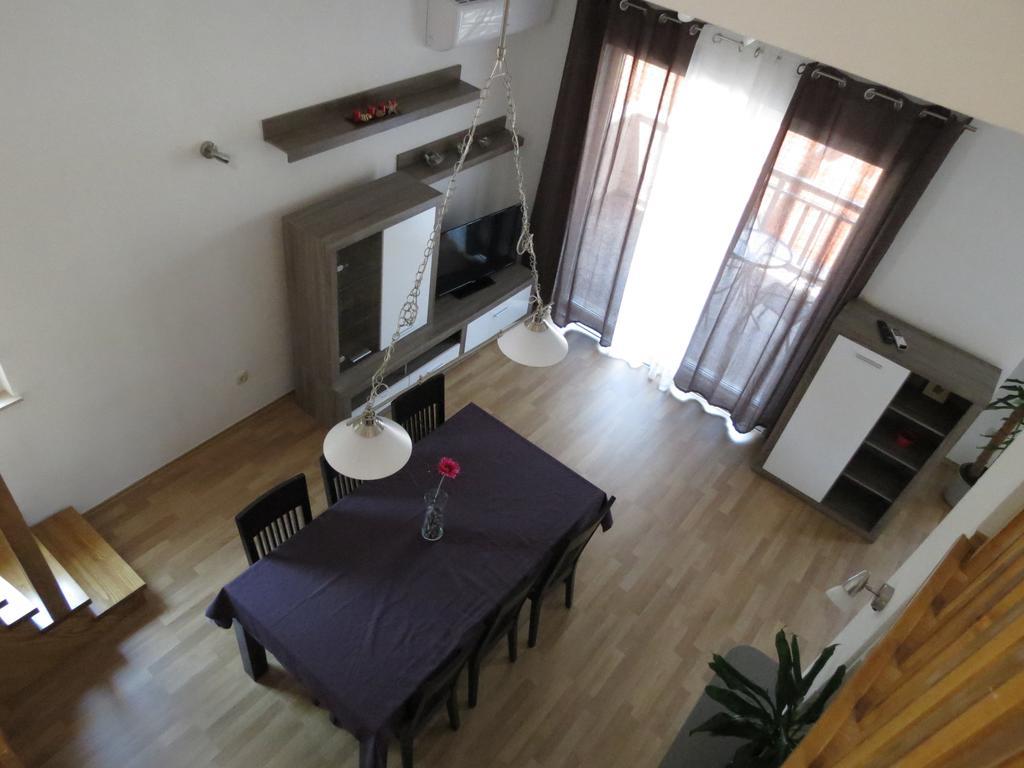 Apartments Ljubicic Podstrana Kamer foto