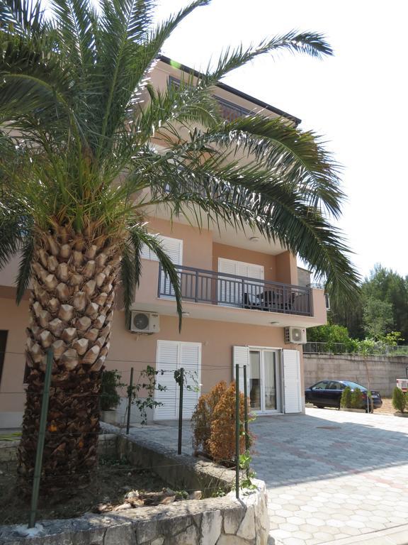 Apartments Ljubicic Podstrana Buitenkant foto