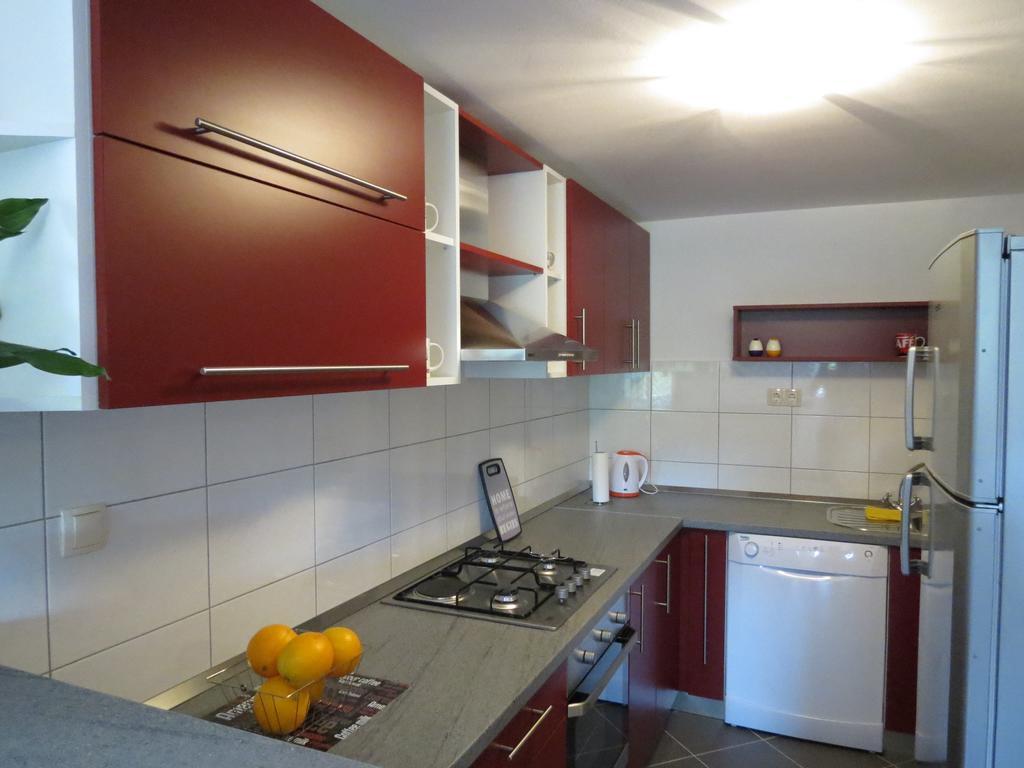 Apartments Ljubicic Podstrana Kamer foto